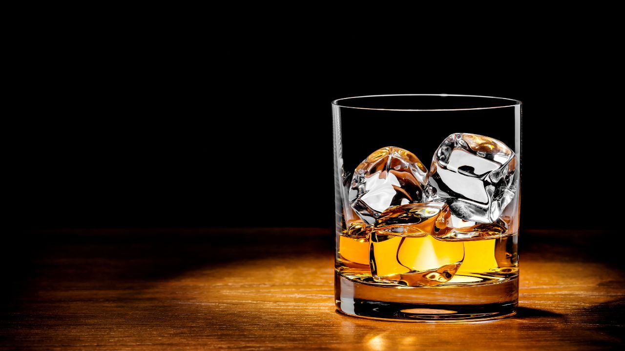 シングルモルト・スコッチウイスキー「グレンファークラス」から、日本限定カスクストレングス２アイテムの新バッチが数量限定で発売。 |  ミリオン商事株式会社のプレスリリース これがスコッチウイスキーの味わいを引き出す、グレンファラスグラスです